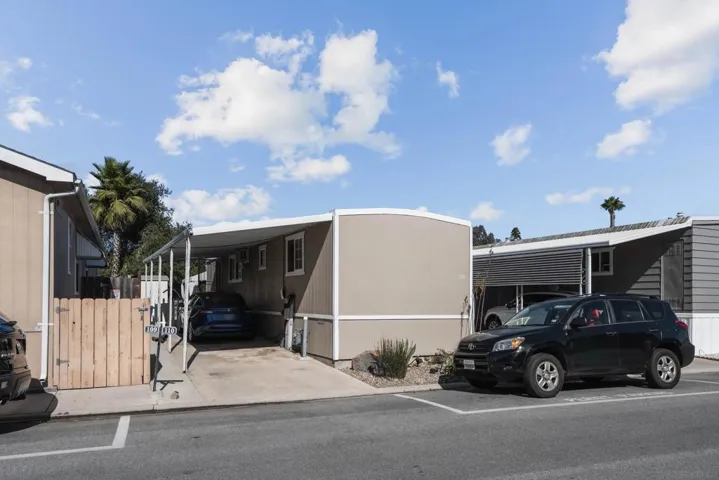 2750 Wheatstone 110, San Diego, California 92111