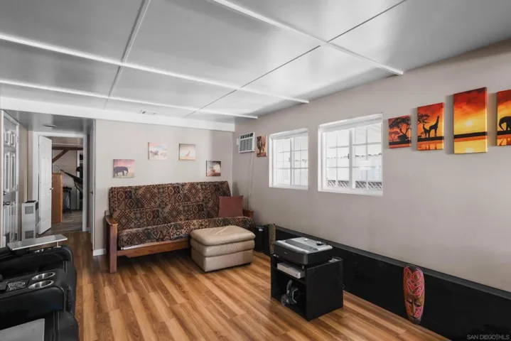 2750 Wheatstone 110, San Diego, California 92111