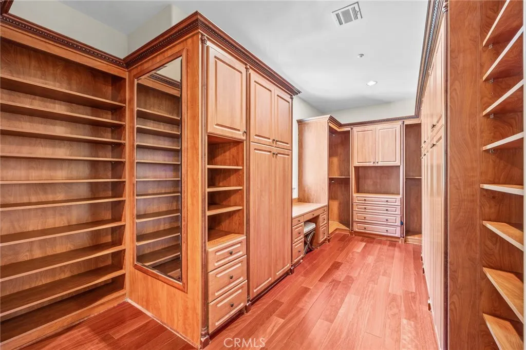 328 N Terrace View Drive, Monrovia, California 91016 home-pic-61
