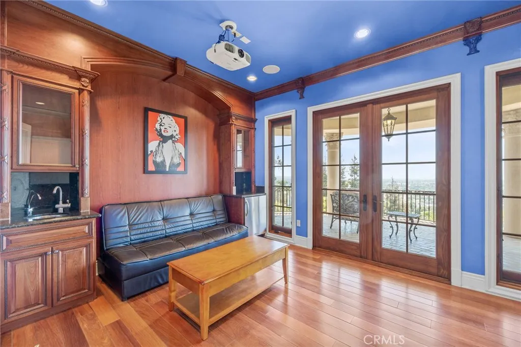 328 N Terrace View Drive, Monrovia, California 91016 home-pic-41