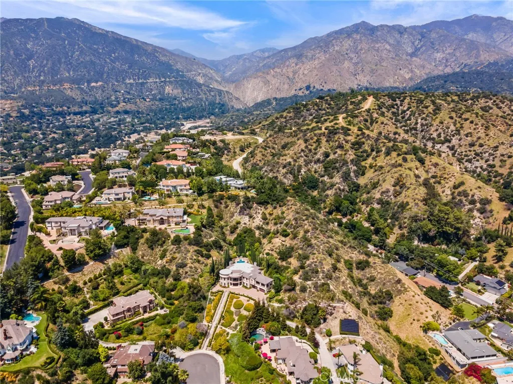 328 N Terrace View Drive, Monrovia, California 91016 home-pic-75