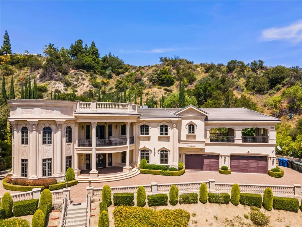 328 N Terrace View Drive, Monrovia, California 91016 home-pic-1