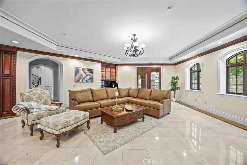 328 N Terrace View Drive, Monrovia, California 91016 home-pic-26