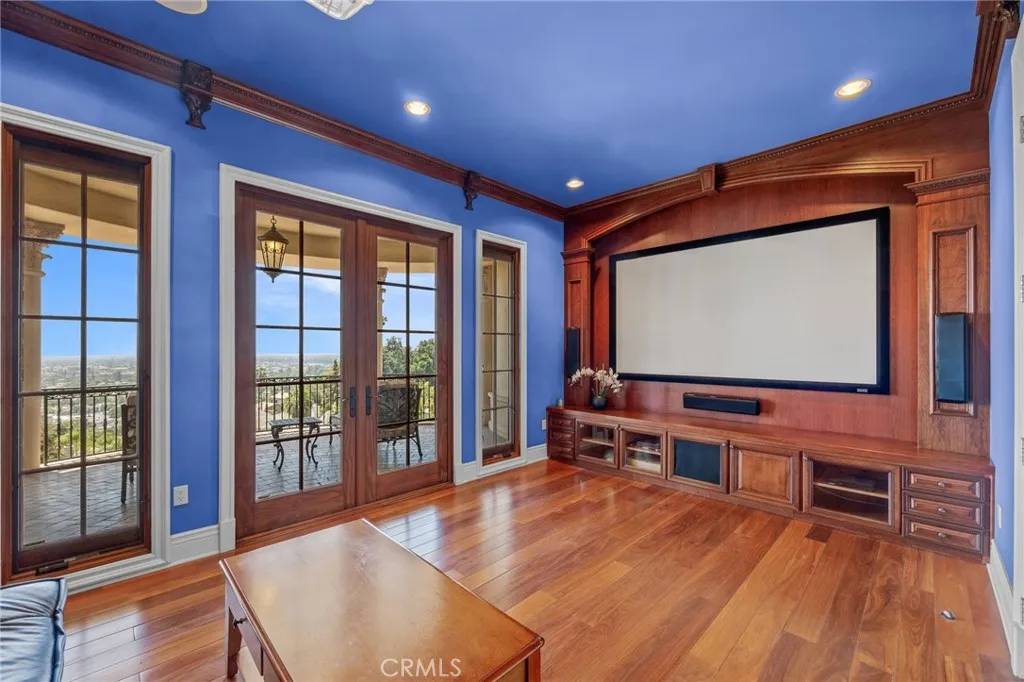 328 N Terrace View Drive, Monrovia, California 91016 home-pic-42