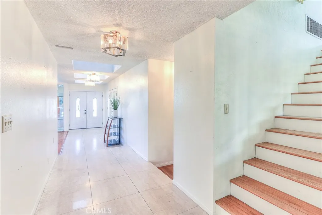 905 Brighton Way, Montebello, California 90640 home-pic-6