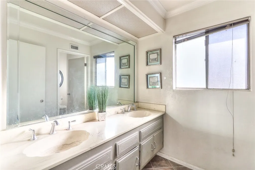 905 Brighton Way, Montebello, California 90640 home-pic-18