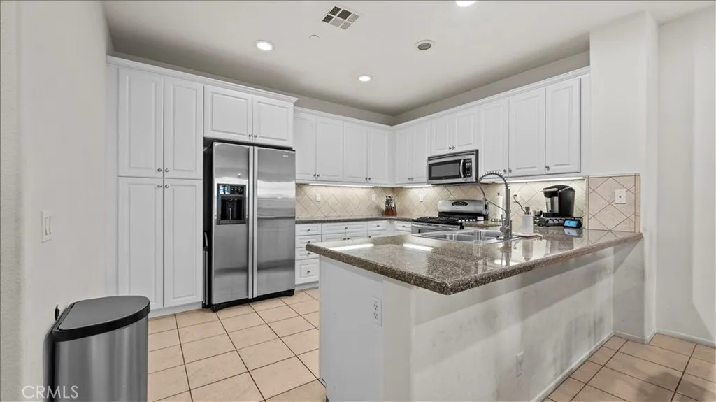 12533 Cipriano, Eastvale, California 91752 home-pic-9