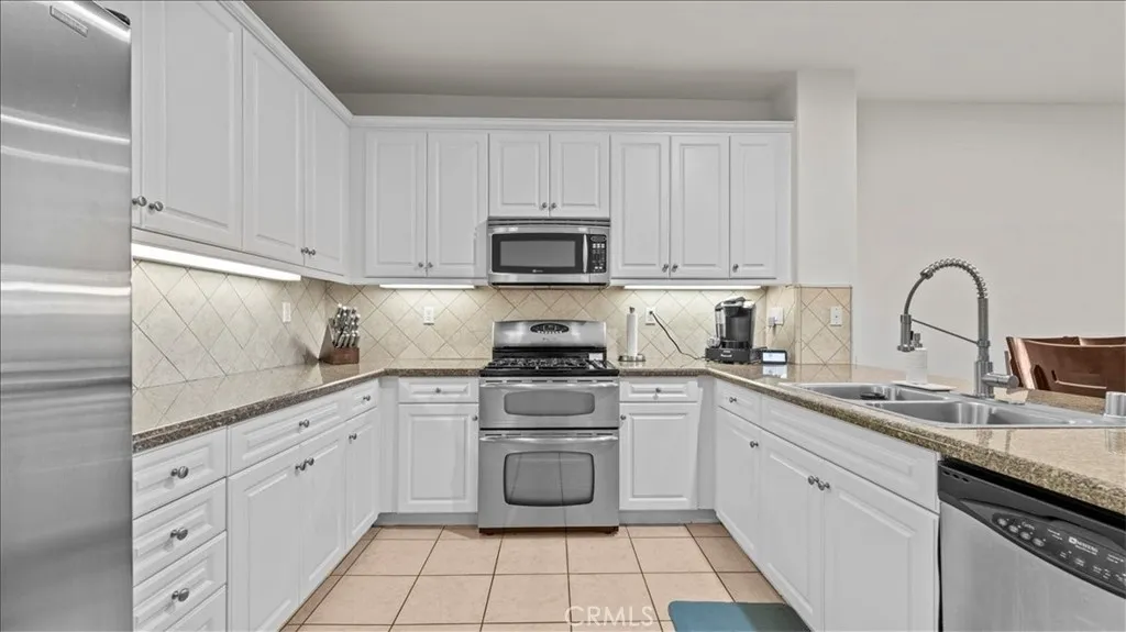 12533 Cipriano, Eastvale, California 91752 home-pic-11