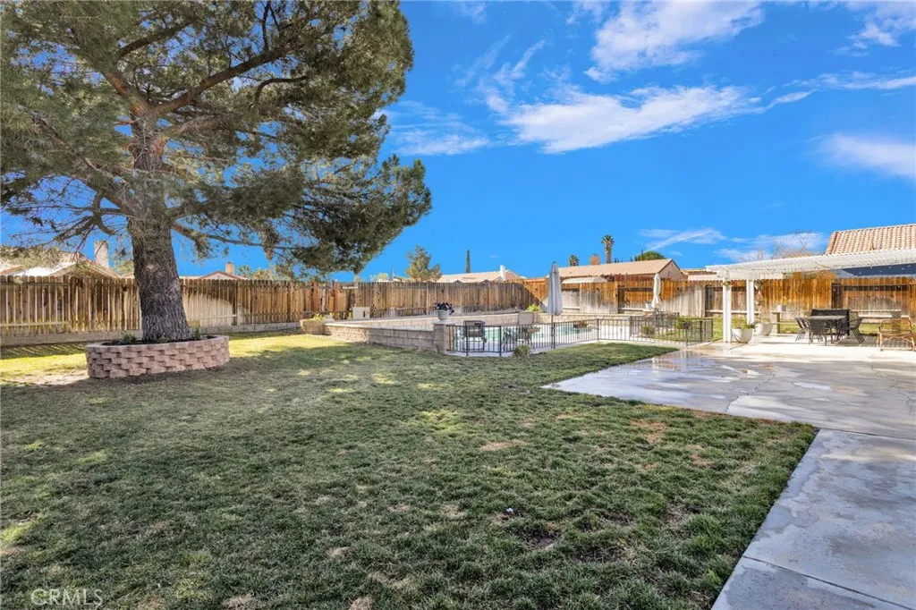 13641 Luna Road, Victorville, California 92392 home-pic-36