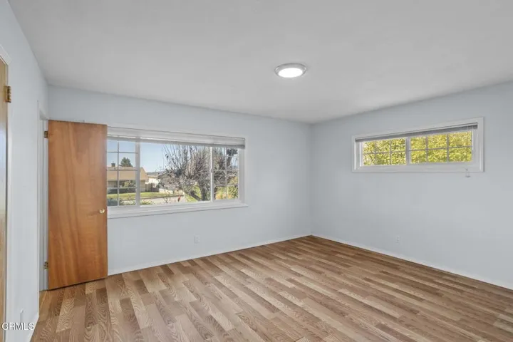 10 -  Holmes (11765)