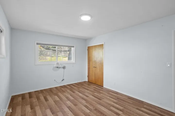 12 -  Holmes (11765)