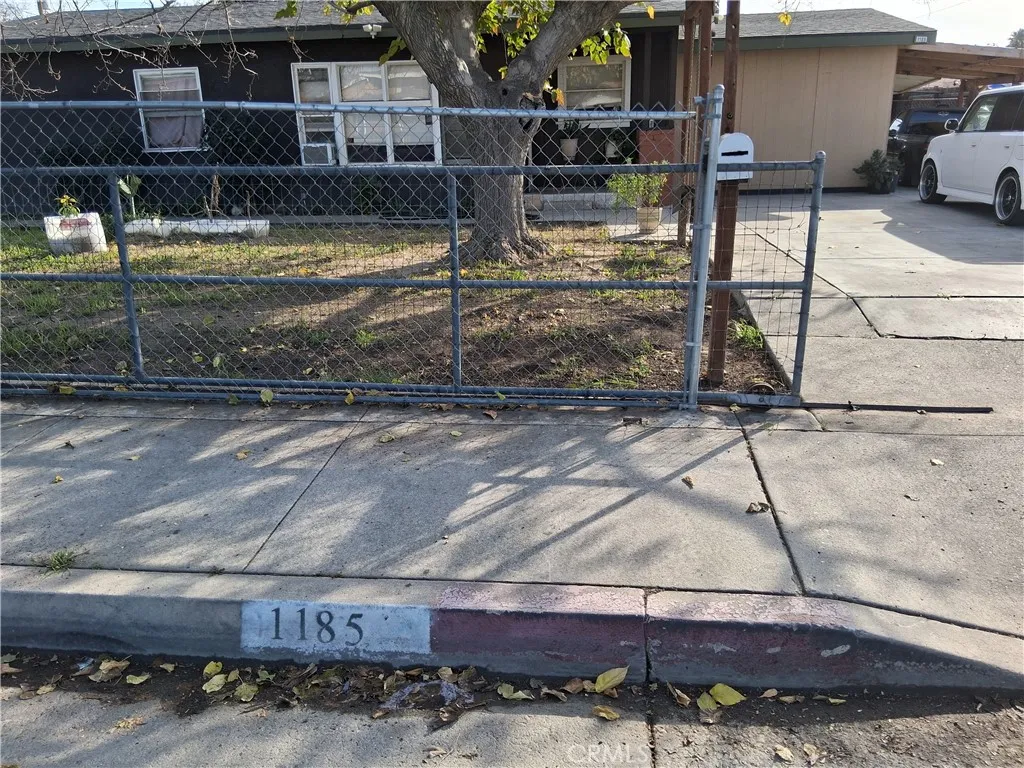1185 W Devonshire, Hemet, California 92543 home-pic-3