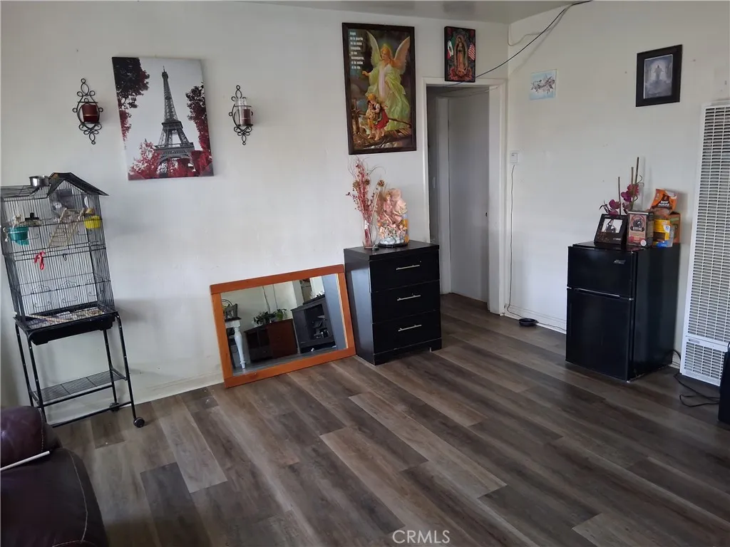 1185 W Devonshire, Hemet, California 92543 home-pic-14