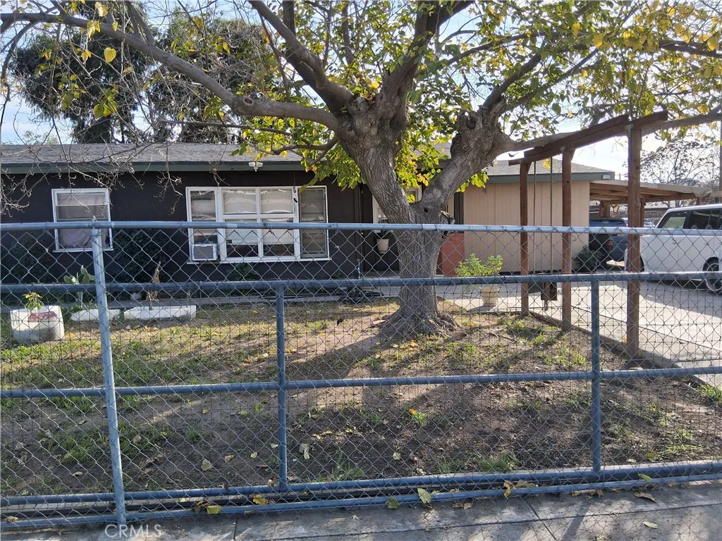 1185 W Devonshire, Hemet, California 92543 home-pic-4