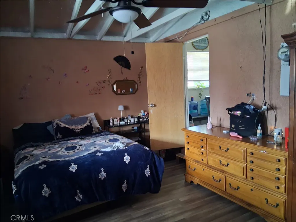 1185 W Devonshire, Hemet, California 92543 home-pic-7