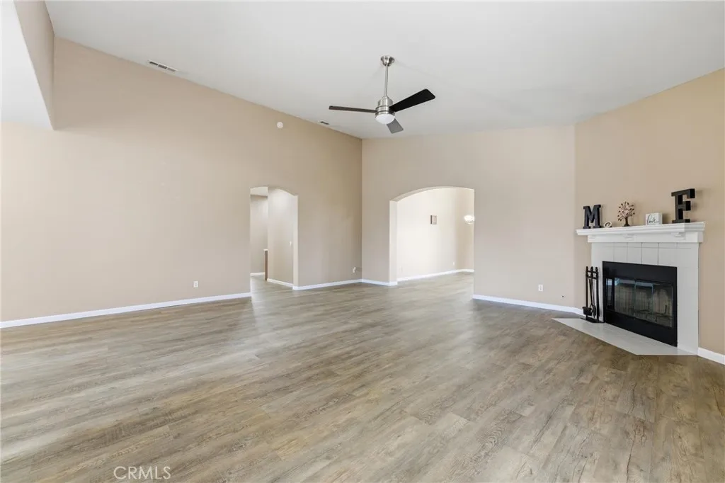 1639 W Norberry, Lancaster, California 93534 home-pic-6