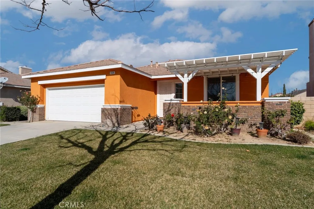 1639 W Norberry, Lancaster, California 93534 home-pic-2