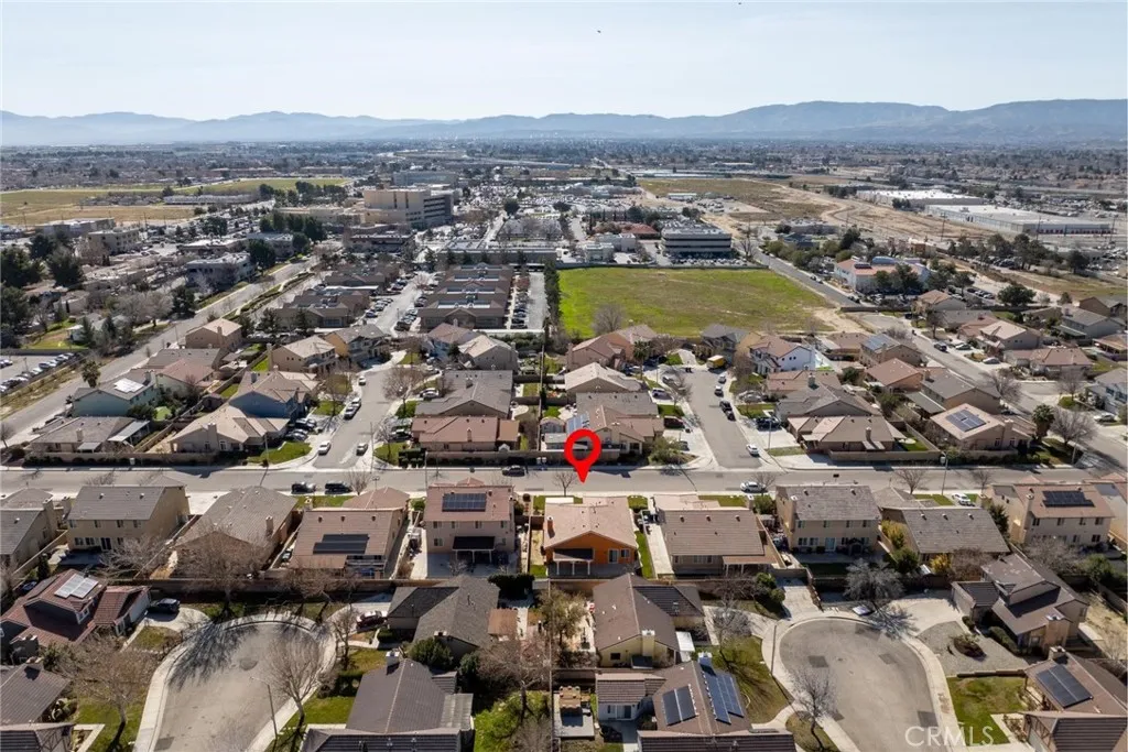 1639 W Norberry, Lancaster, California 93534 home-pic-24