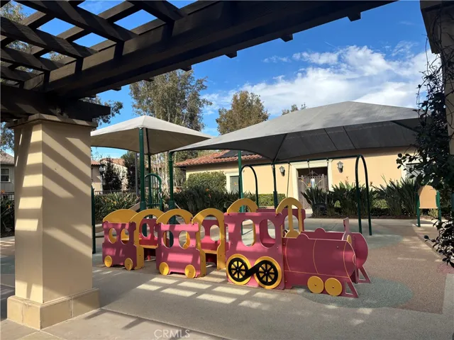 Walk to Monterey HOA playground.