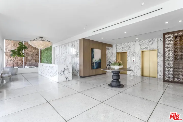 Lobby Concierge