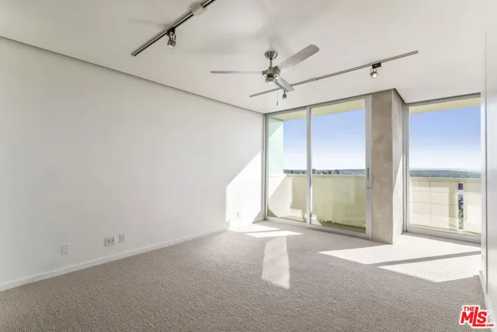 Bedroom with Balcony