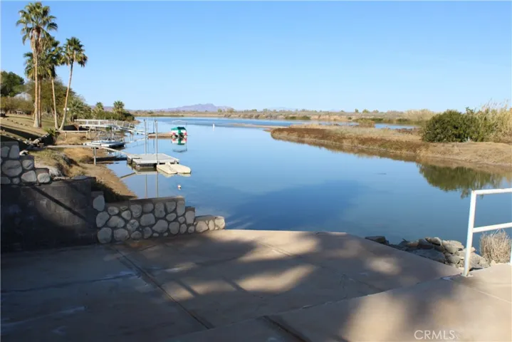 Viewing deck up river