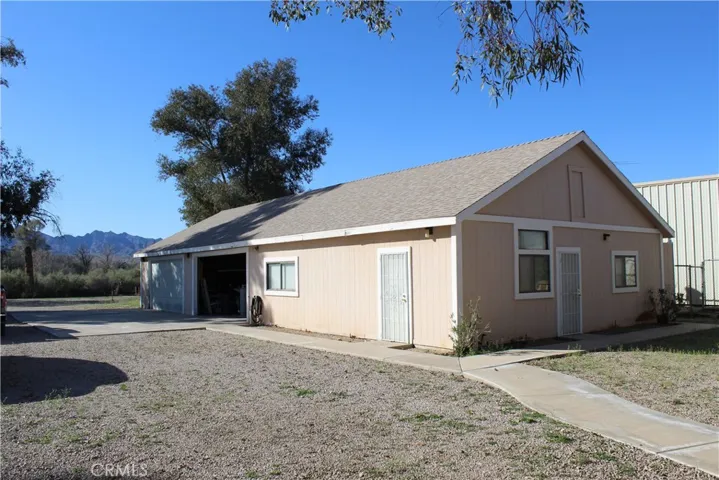 4 car garage and ADU/apartment