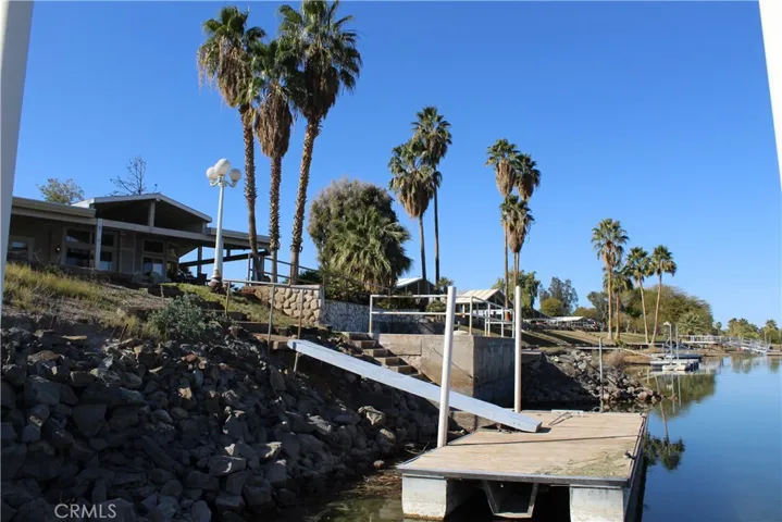 Dock