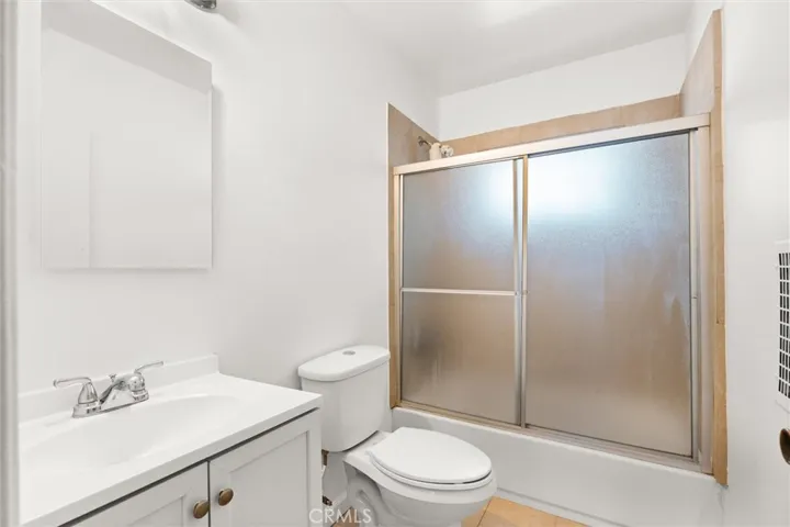 Studio Bedroom