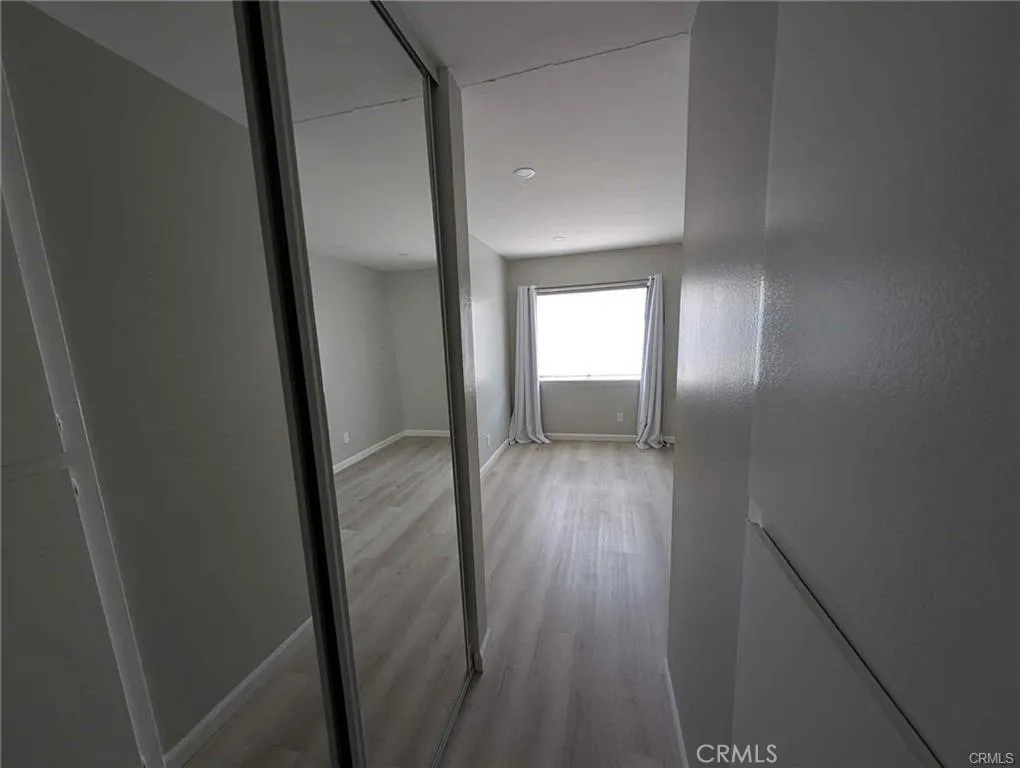 5460 White Oak Avenue  home-pic-12