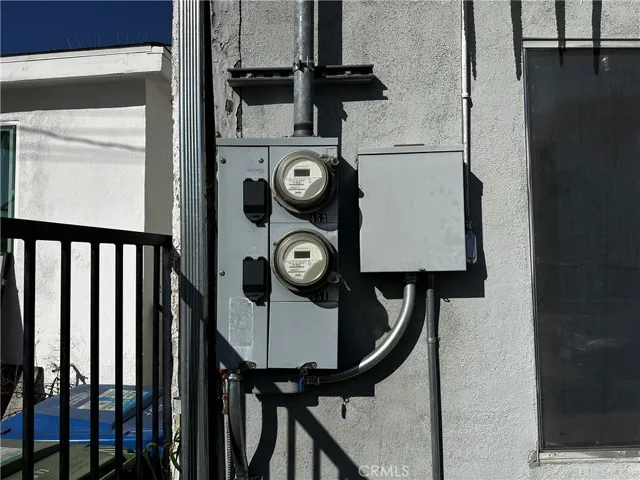 2 Meters