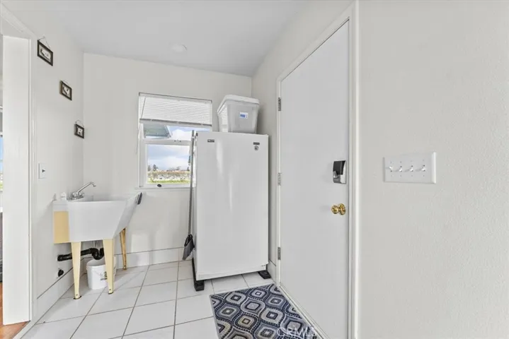 1553 Lofgren, Richvale, California 95917