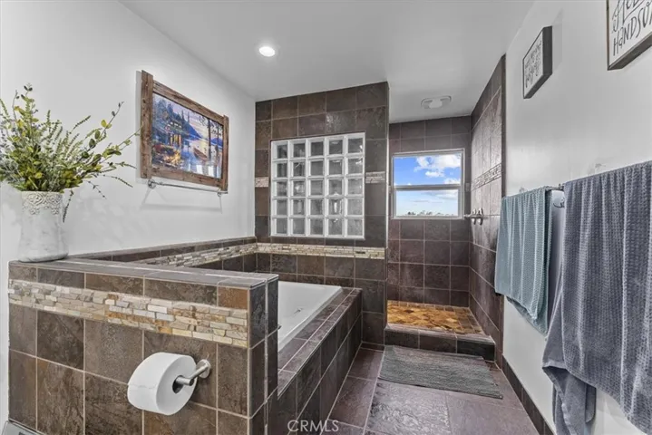 1553 Lofgren, Richvale, California 95917