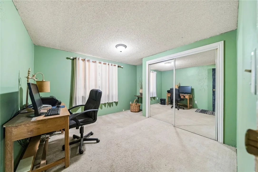 Secondary bedroom