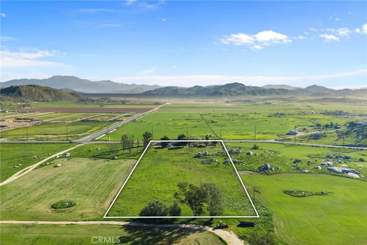 Aerial view from back facing towards Diamond Valley Lake and Winchester Rd.