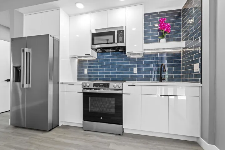 new kitchen and appliances