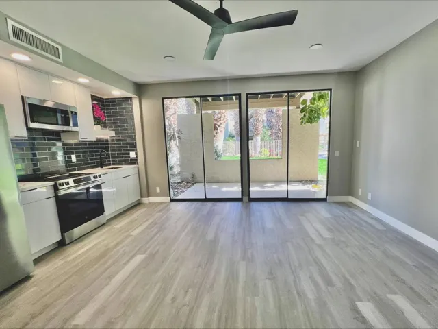 Floor to ceiling slidind doors