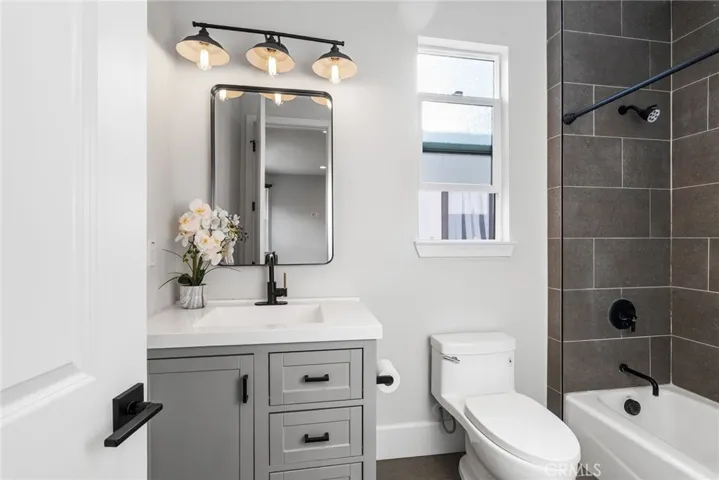 12281 Baja Panorama, North Tustin, California 92705