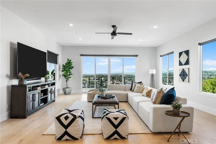12281 Baja Panorama, North Tustin, California 92705