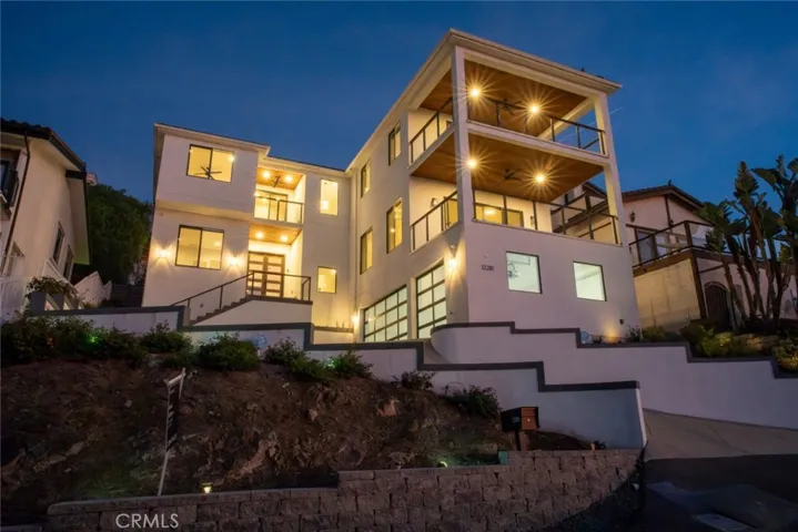 12281 Baja Panorama, North Tustin, California 92705