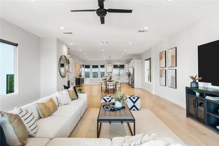 12281 Baja Panorama, North Tustin, California 92705