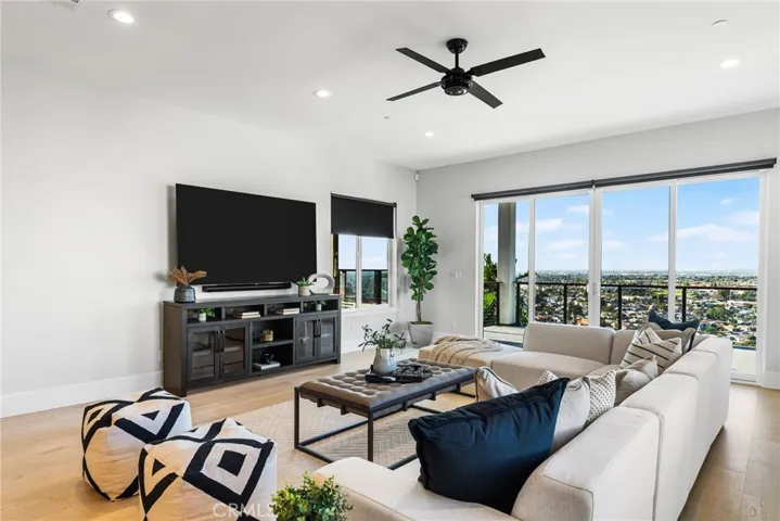12281 Baja Panorama, North Tustin, California 92705