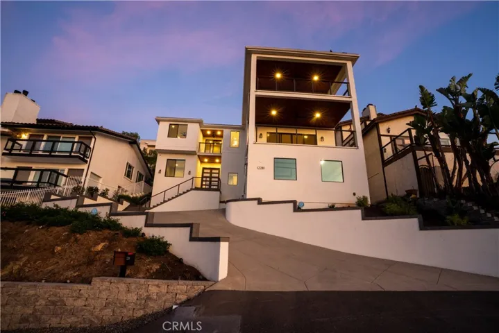 12281 Baja Panorama, North Tustin, California 92705