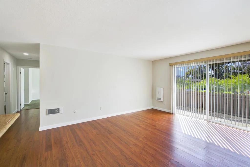 432 Edgehill Lane 169, Oceanside, California 92054 home-pic-7