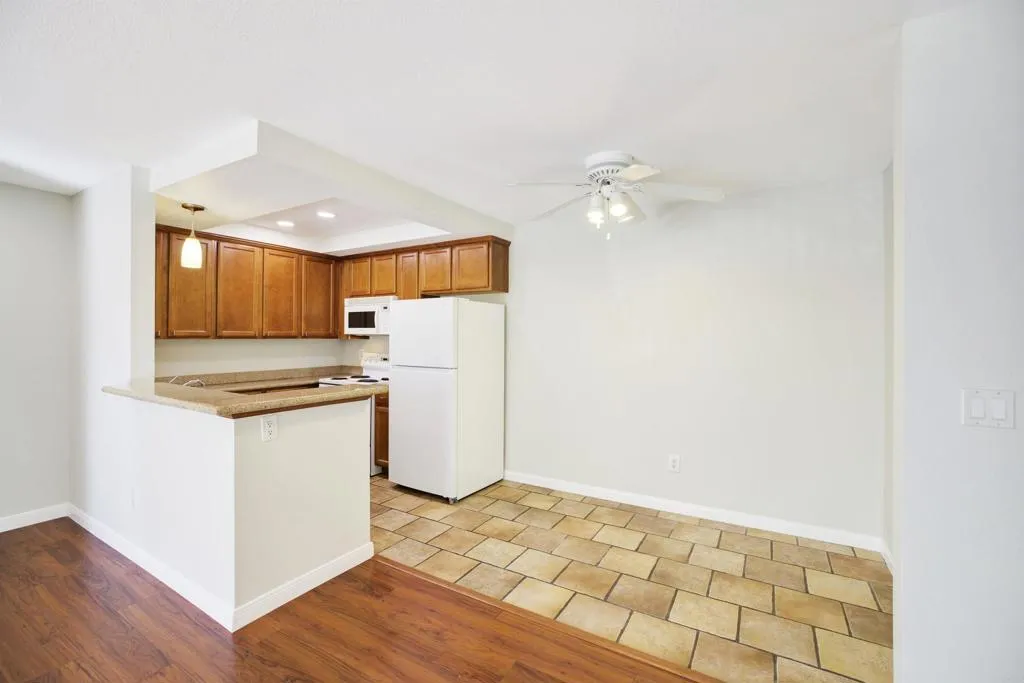 432 Edgehill Lane 169, Oceanside, California 92054 home-pic-8