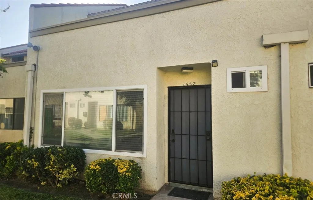 1337 W Latham, Hemet, California 92543 home-pic-33