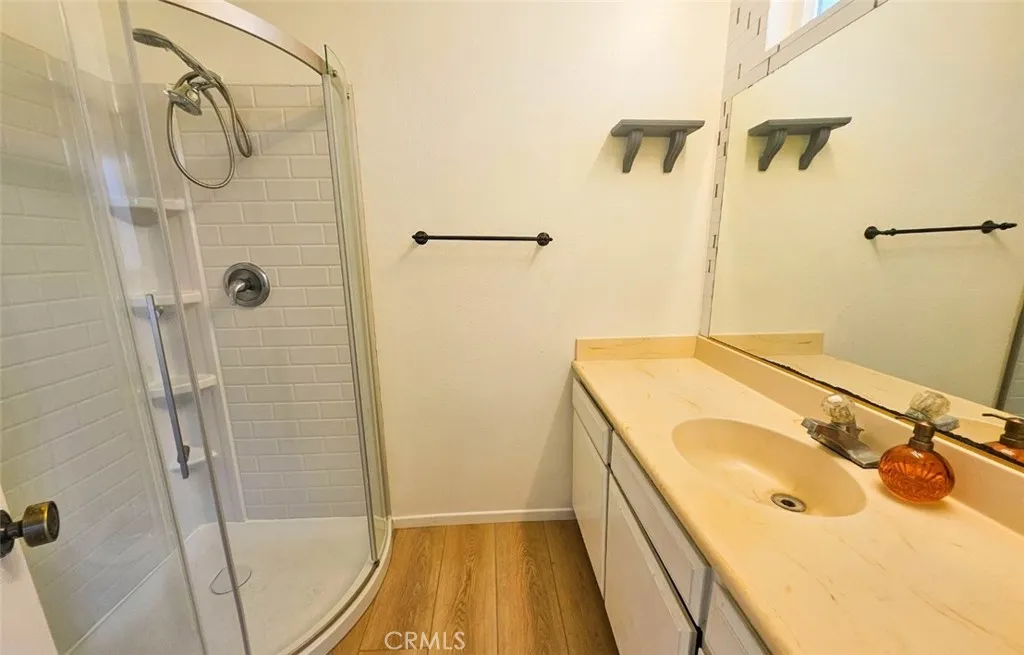 1337 W Latham, Hemet, California 92543 home-pic-16
