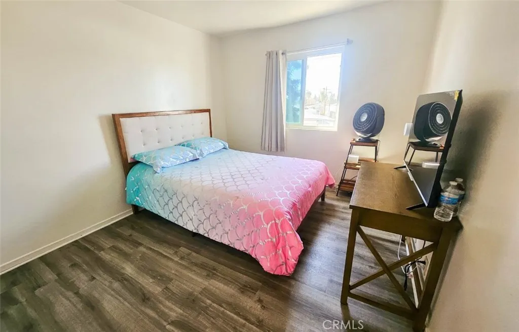 1337 W Latham, Hemet, California 92543 home-pic-22