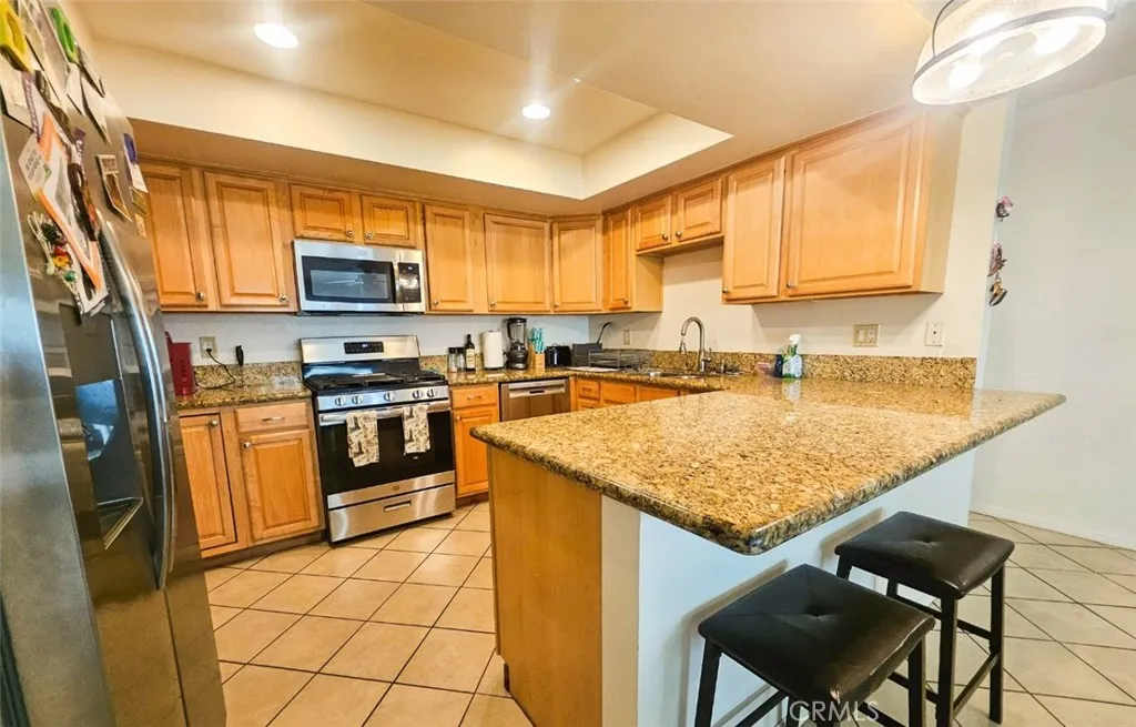 1337 W Latham, Hemet, California 92543 home-pic-8