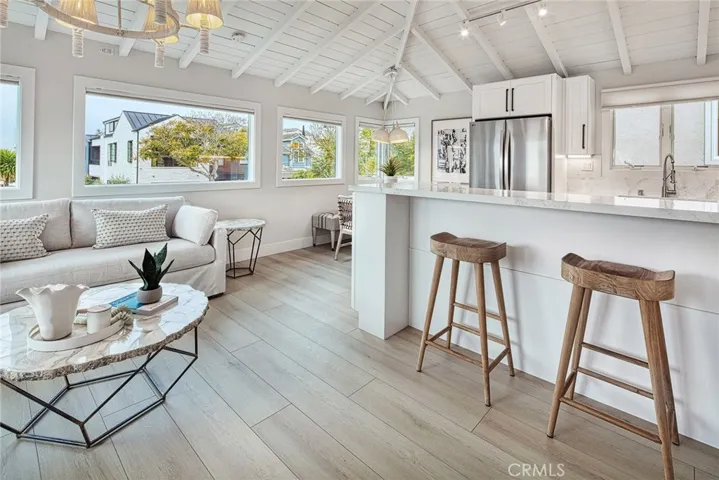 410 Acacia, Corona Del Mar, California 92625